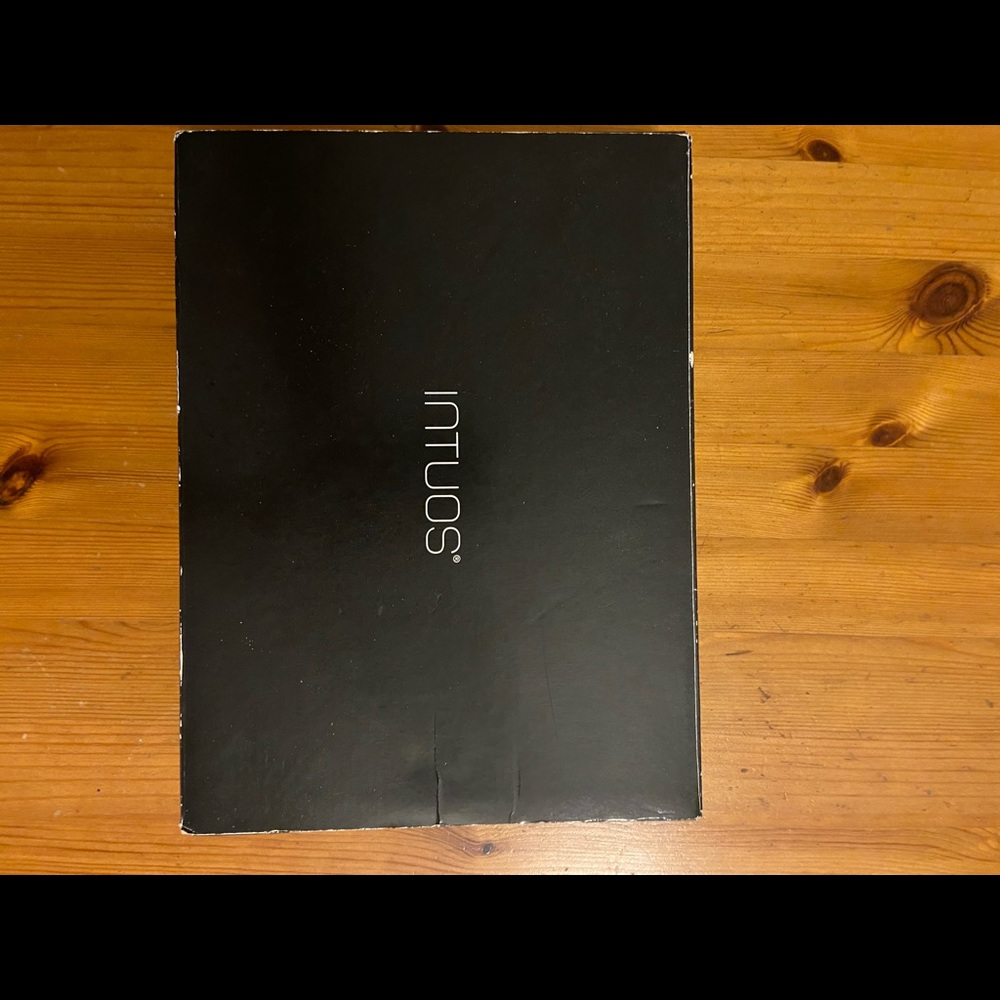 Wacom Intuous Digital Drawing Tablet - Picture 8 of 9